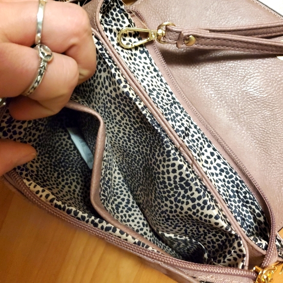 Sm Clutch-like Wallet Purse w/ Strap or Wristlet Option - Picture 4 of 4